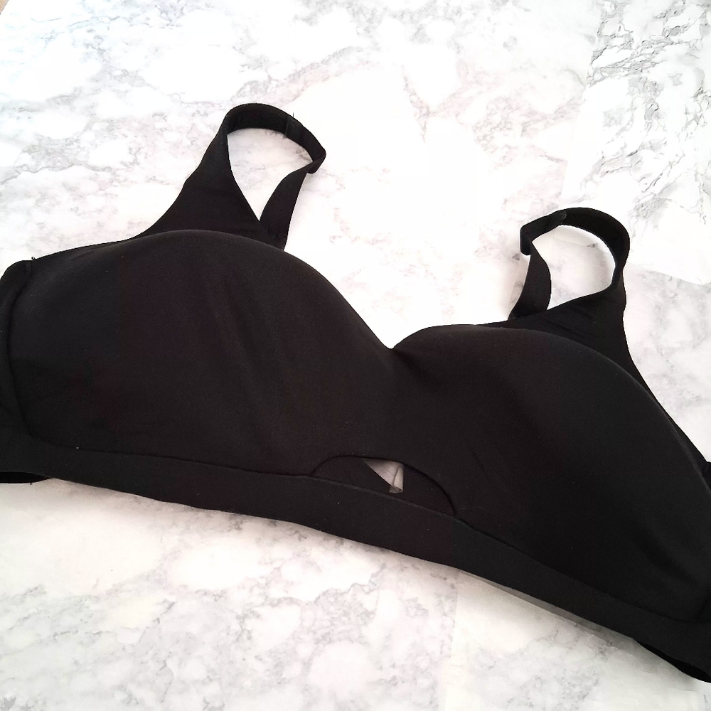 Cacique 46DDD Lightly Lined No Wire Black Bralette